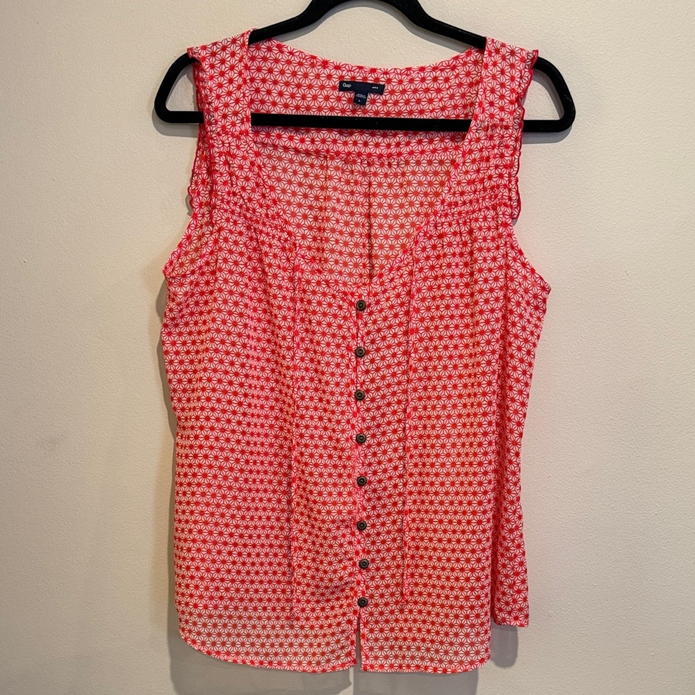 GAP Red Patterned Super Cute Flowy Chic Summer Spring Sleeveless Blouse
